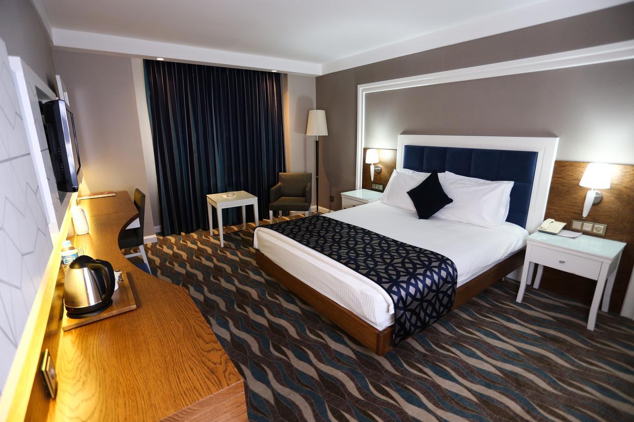 Sivas Bueyuek Hotel Extérieur photo