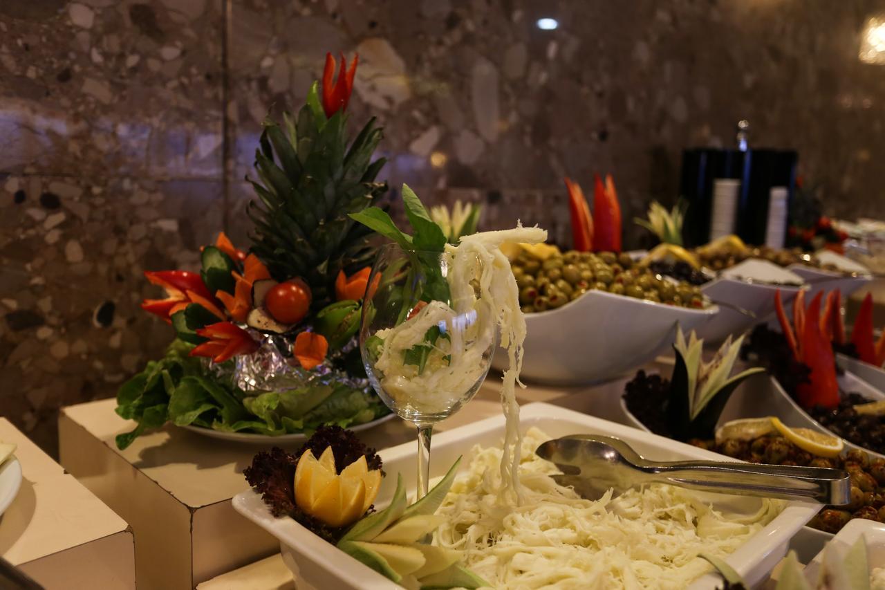 Sivas Bueyuek Hotel Extérieur photo